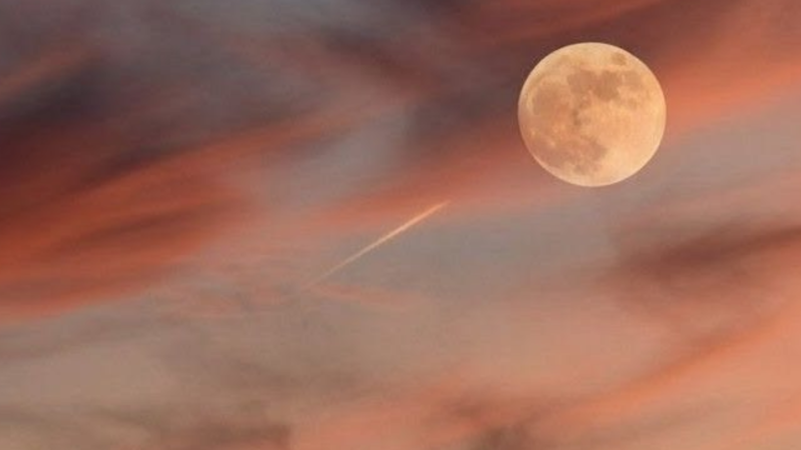 The Full Moon in Shravana: Vedic Astrology Meaning, Dates & A Time for Deep Listening