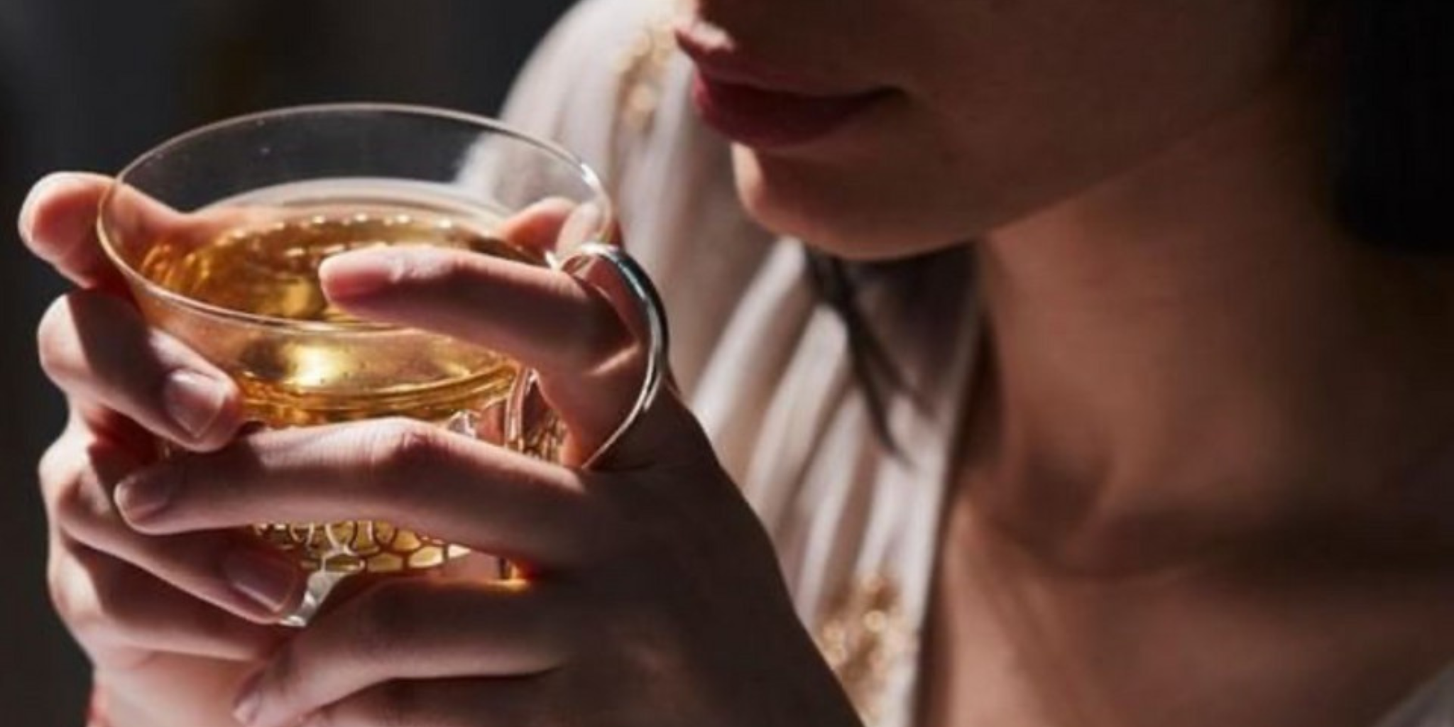 Festive Stress: 4 Mudras to Reduce Stress & Anxiety