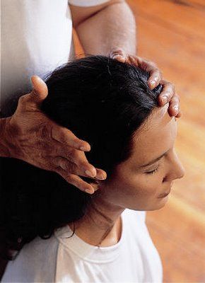 Indian Head Massage – Ayurvedic Beauty Rituals